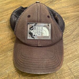 The North Face Baseball Cap Hat Snapback Adjustable OS Mesh Back Discolored OS